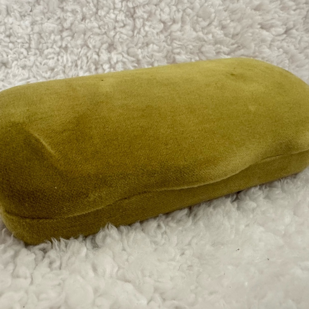 Gucci Velvet Sun Glasses Case - Picture 3 of 5